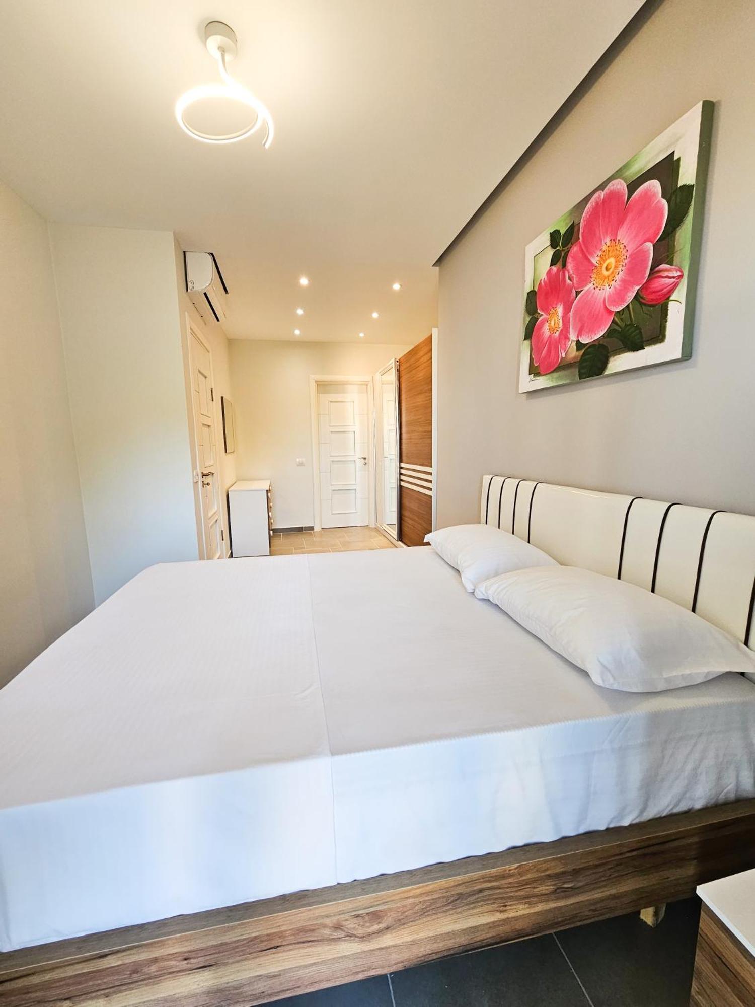 Sea View Apartments Durrës Eksteriør bilde